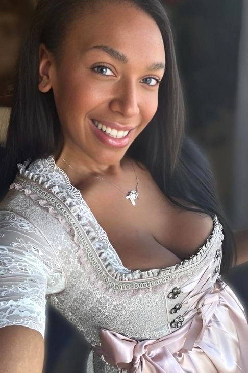 Vorschau Aina Anal